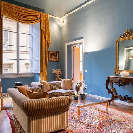 Apartment Royal Mansion Of Tommaso Corsini