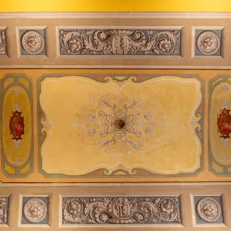 Royal Mansion Of Tommaso Corsini Florence